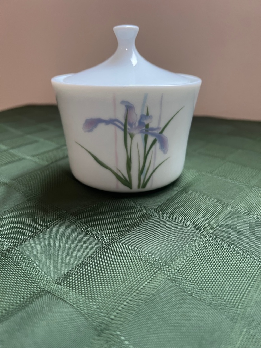 Corning White Lidded Sugar Bowl with Purple Iris Motif - Picture 7 of 7